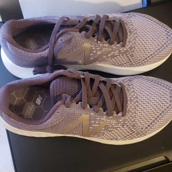 Shoe - Picture 1 of 4